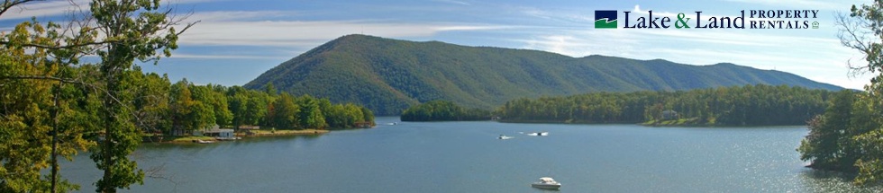 Panoramic view of Smith Mountain Lake